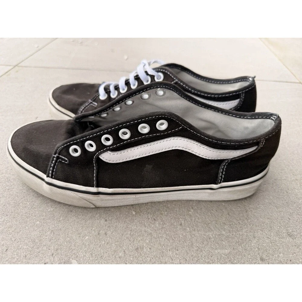 VANS Old Skool Black White Low Top Canvas Suede Sneakers men’s 8.5